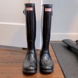 Black Hunter Rain Boots, Size 6 Women’s